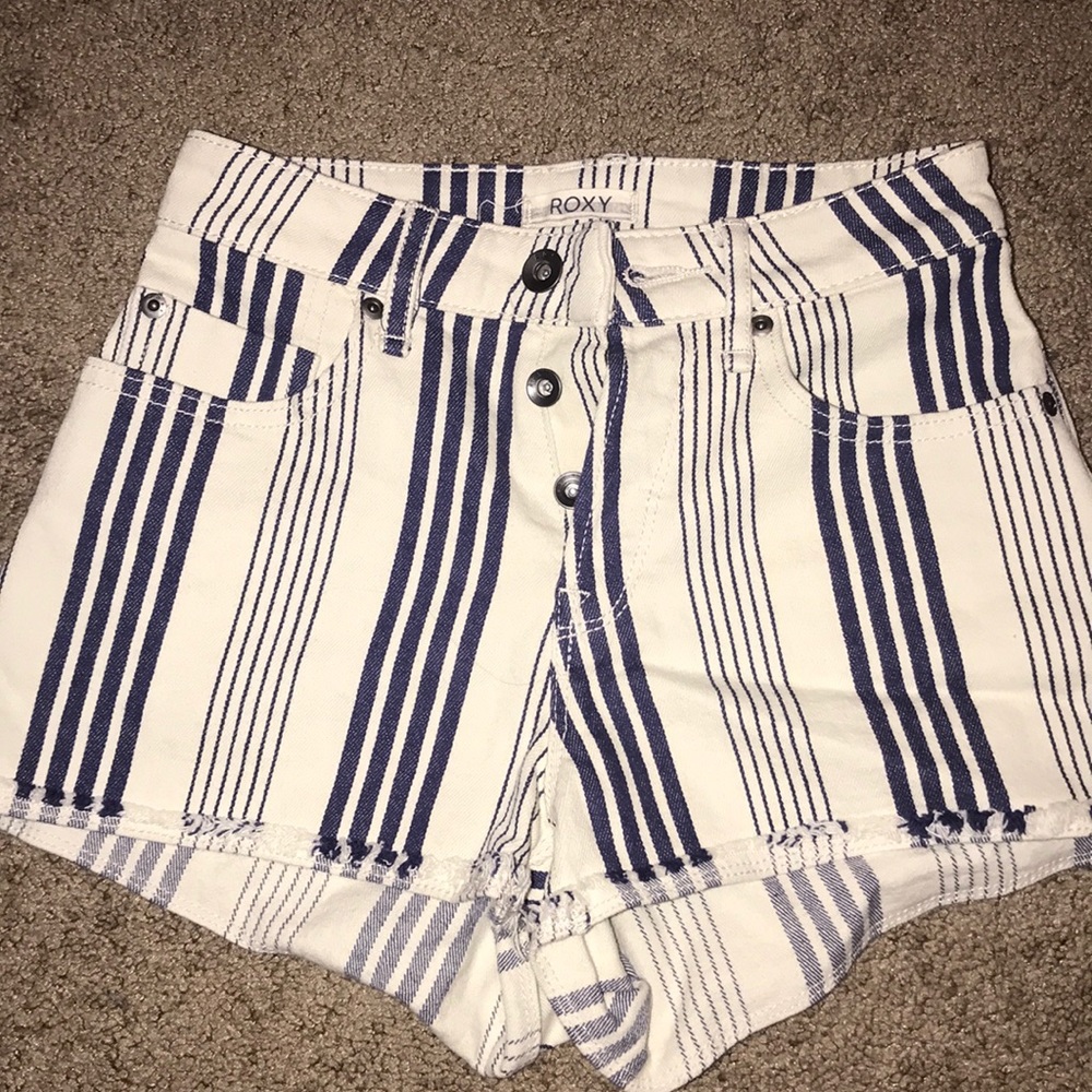 Roxy denim shorts size 24!!!
